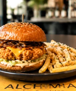 Crispy Burger cu Piept de Pui