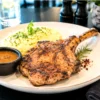 Steak din Cotlet de Porc cu Os